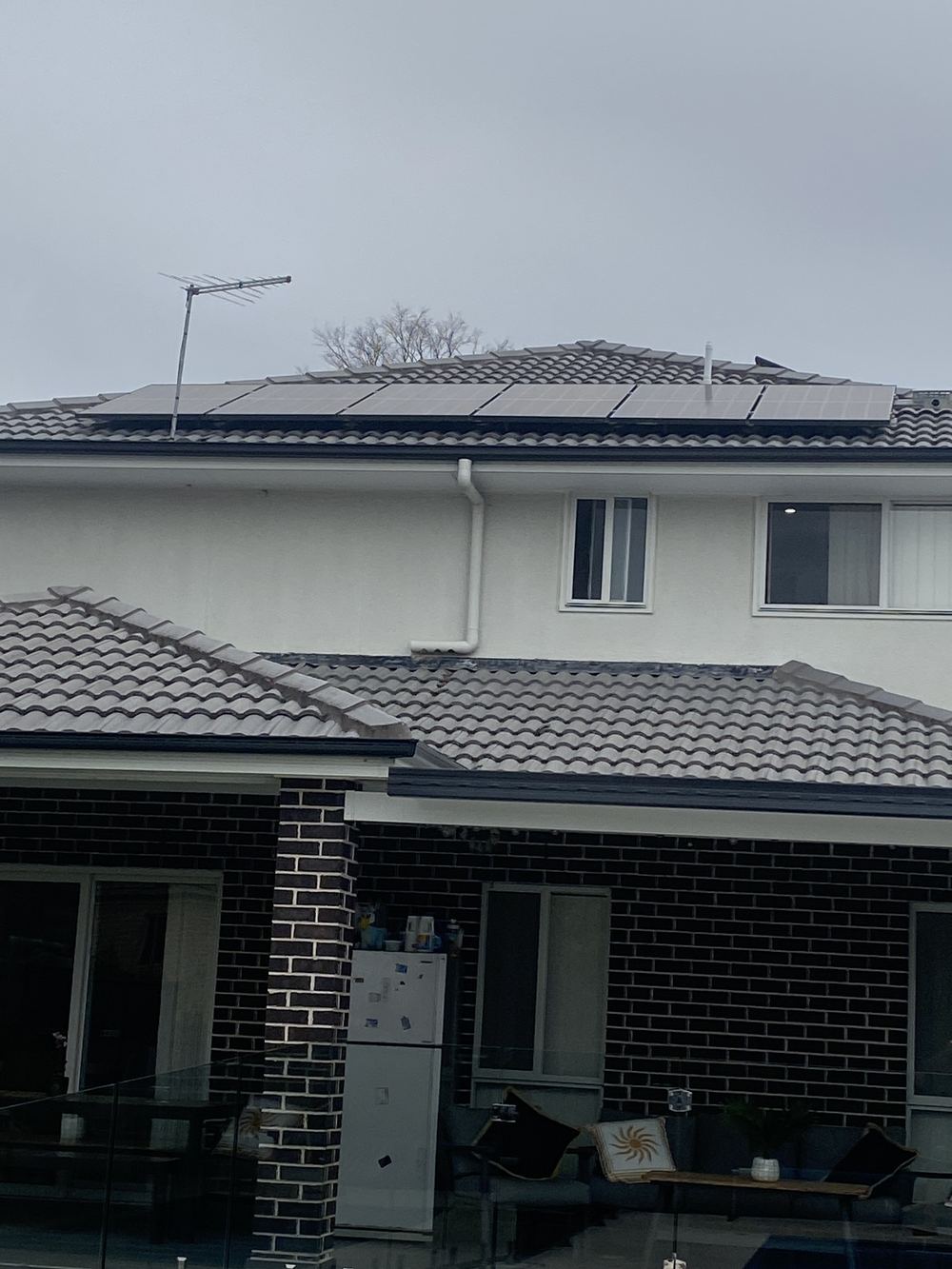 Spreader discharging onto a flashing, Casula, Cobbitty